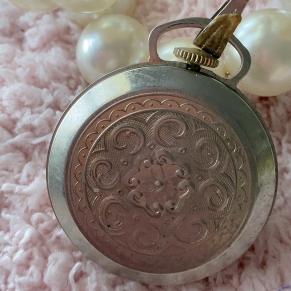 VINTAGE COLLECTABLE PRINCETON WIND UP SWISS MADE POCKET/NECKLACE WATCH - Picture 2 of 2